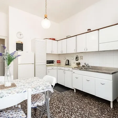 Mysa Apartment Genoa